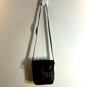 TIMBERLAND Leather Crossbody Bag Dark Brown Some Distressing Snap Closure